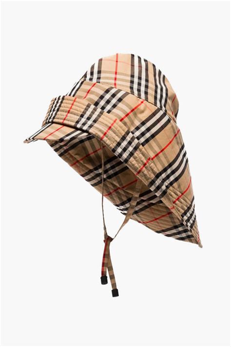 burberry cappello da pioggia|Burberry Limited.